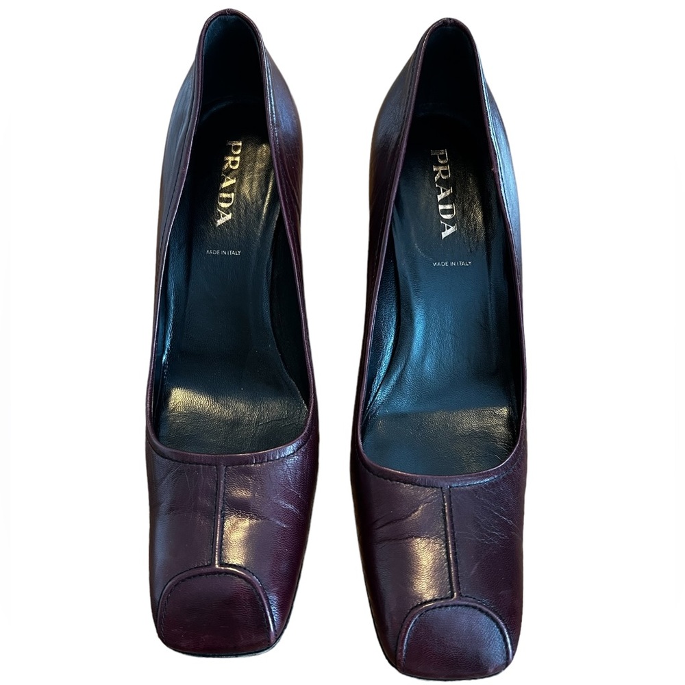 Prada Pumps in Beautiful  burgundy!! Amazing!